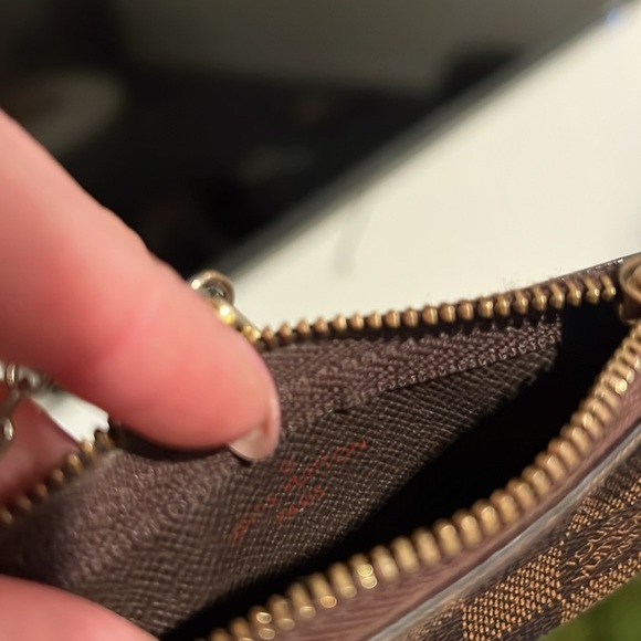 Authentic Louis Vuitton Key Cles Monogram | Louis Vuitton Key Chain Coin Case - Picture 7 of 7